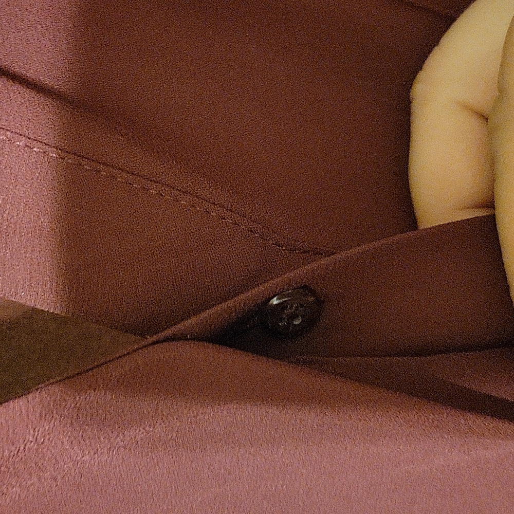 Women's Blouse - Picture 3 of 5
